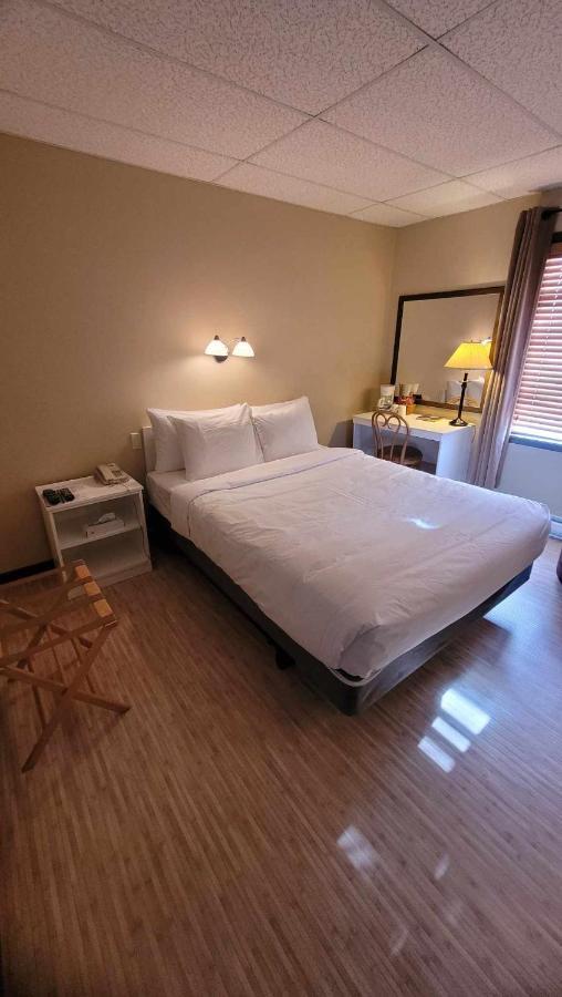 Hotel Aquamer Carleton-sur-Mer ภายนอก รูปภาพ