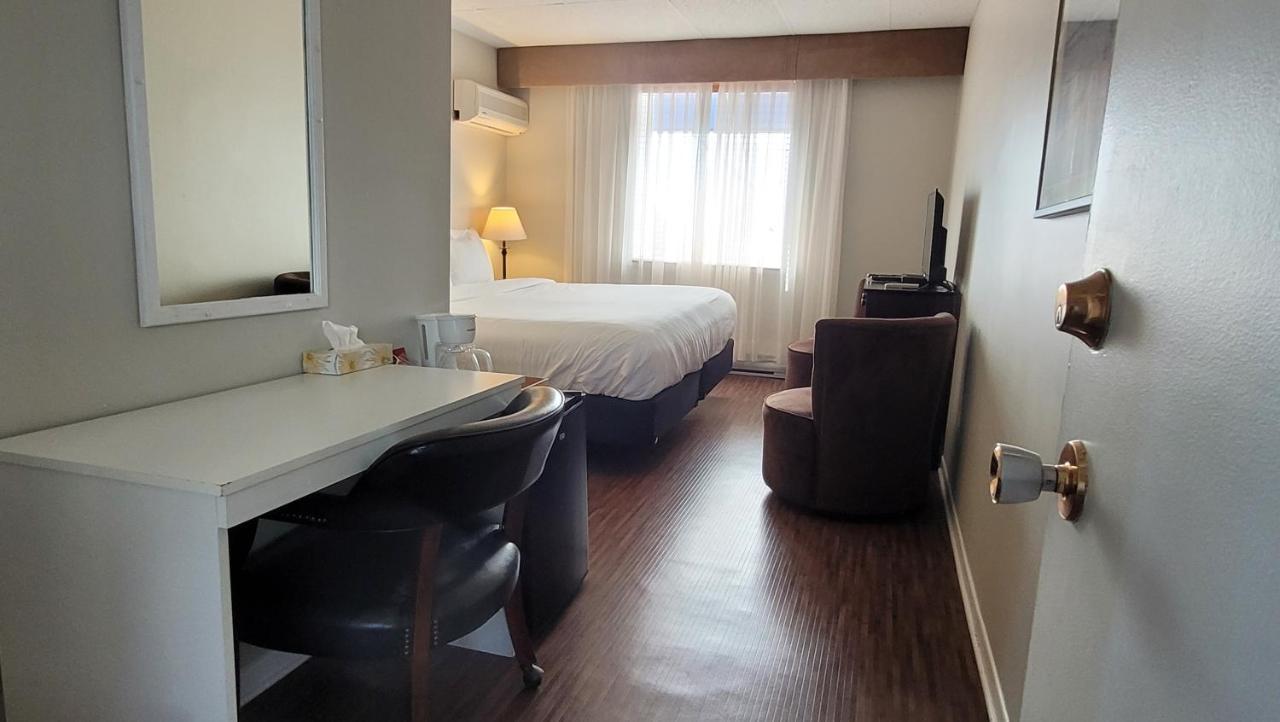 Hotel Aquamer Carleton-sur-Mer ภายนอก รูปภาพ