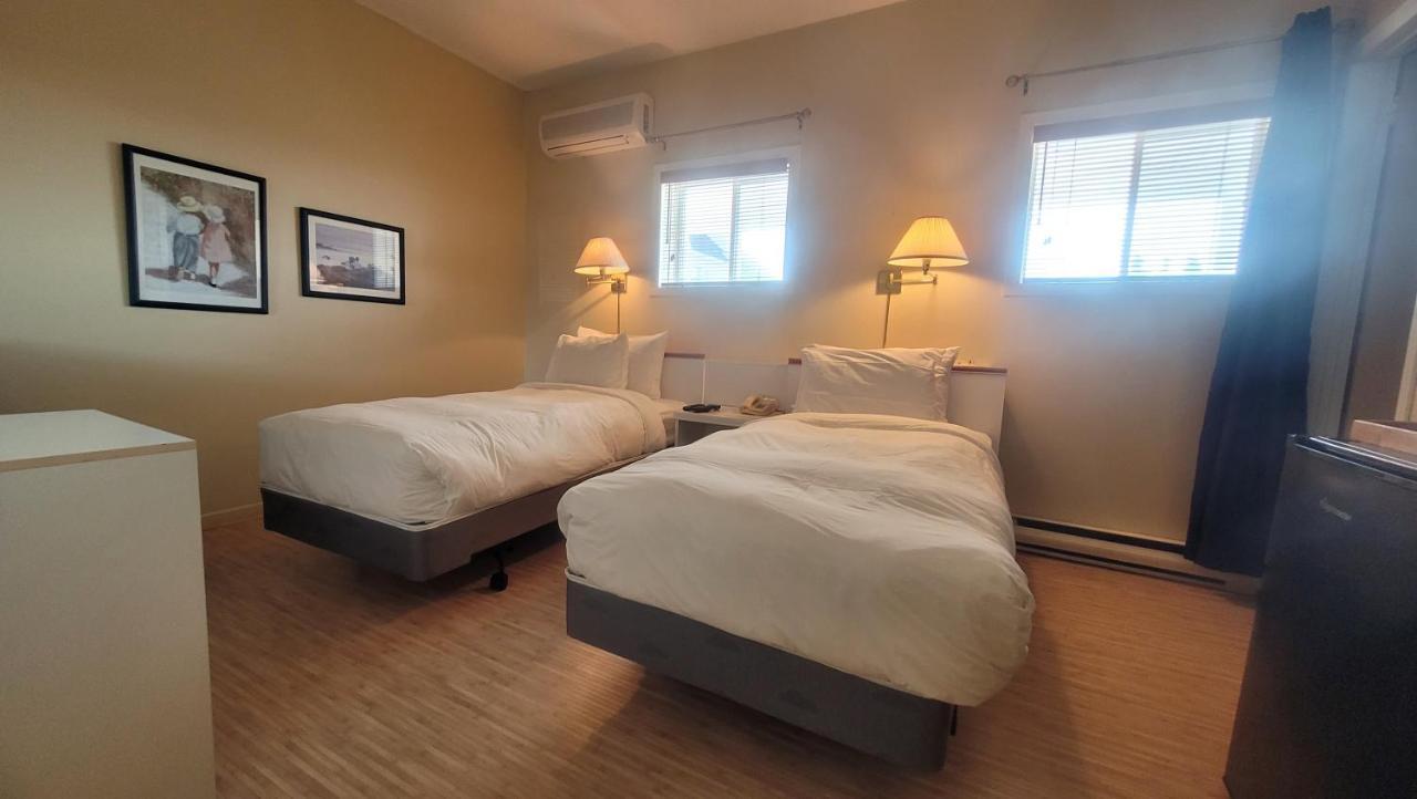 Hotel Aquamer Carleton-sur-Mer ภายนอก รูปภาพ