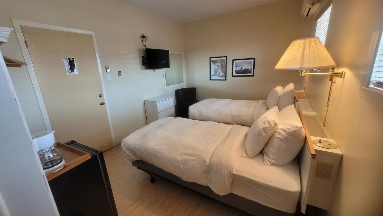 Hotel Aquamer Carleton-sur-Mer ภายนอก รูปภาพ