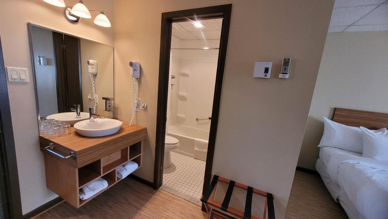 Hotel Aquamer Carleton-sur-Mer ภายนอก รูปภาพ