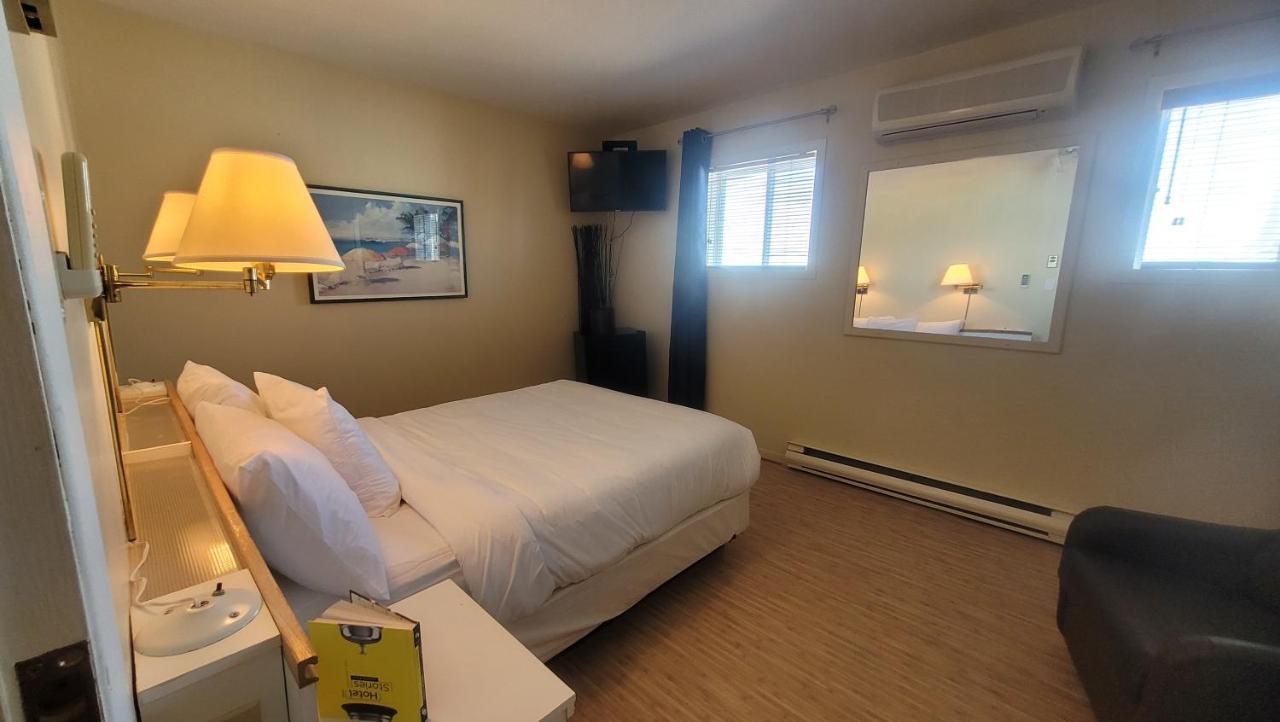 Hotel Aquamer Carleton-sur-Mer ภายนอก รูปภาพ