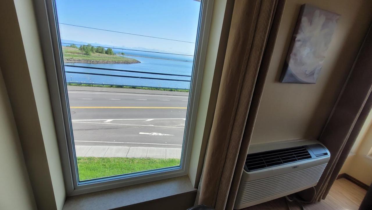 Hotel Aquamer Carleton-sur-Mer ภายนอก รูปภาพ