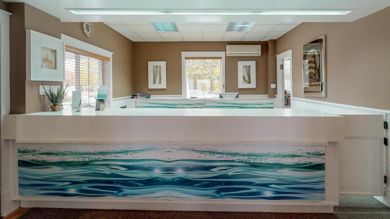 Hotel Aquamer Carleton-sur-Mer ภายนอก รูปภาพ